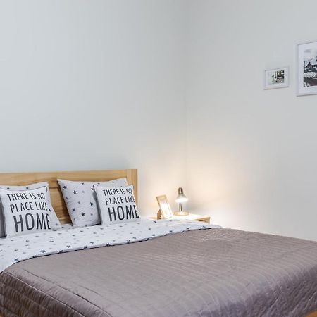 Inshiapartments On Teodora Square Λβιβ Εξωτερικό φωτογραφία