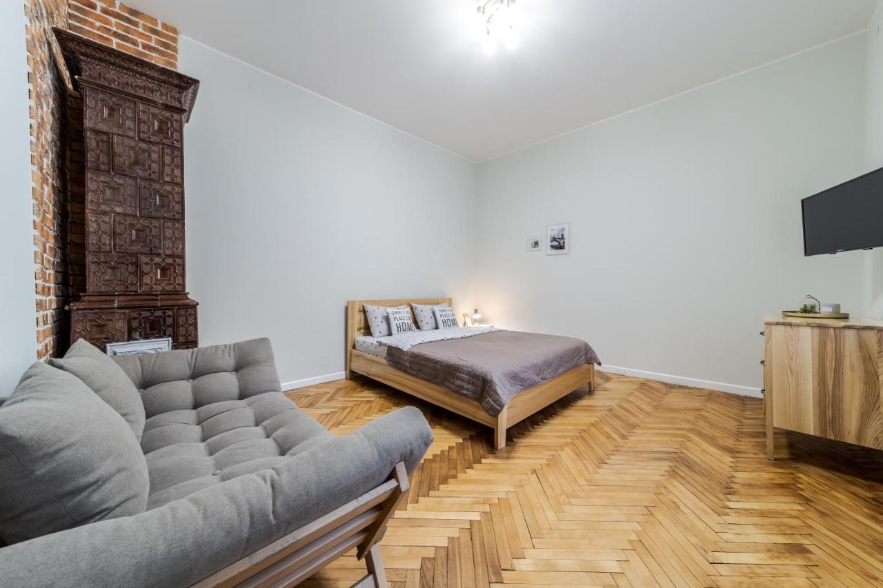 Inshiapartments On Teodora Square Λβιβ Εξωτερικό φωτογραφία